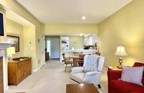Southern Pines Condo | Club Cottage Summary: