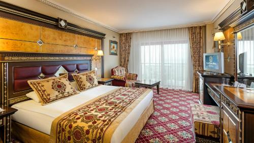 Lara Hotel | Club Hotel Sera