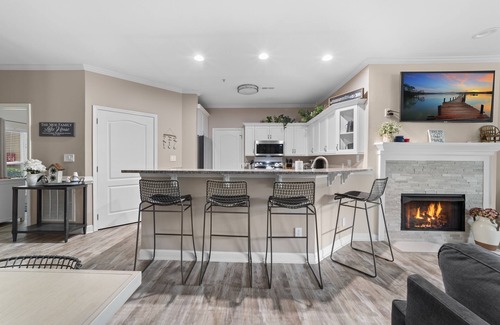 Cornelius Condo | Club Moe - Beautiful Waterfront LKN Condo - Lake Norman Vacation Rental