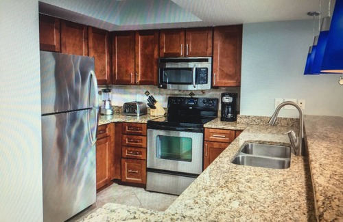 Cherry Grove Beach Condo | club wyndham towers on the grove 2 bedroom deluxe oceanfront