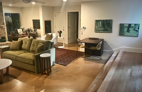 Clarksville House | ClubHouse on Castle Hill