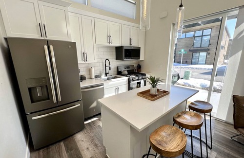 Whitefish House | Clubhouse Pool + Hot Tub, 5 Mins to City Beach & DT WF, 35 Mins. to Glacier Park