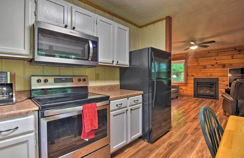 Clyde Cabin | Clyde Cabin: Surrounded by Smoky Mtns