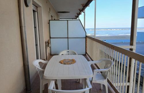 Valverde Apartment | CN010 - Cesenatico, ampio trilocale fronte mare con spiaggia inclusa