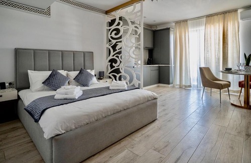 Mamaia-Sat Apartment | CNS Studio 1