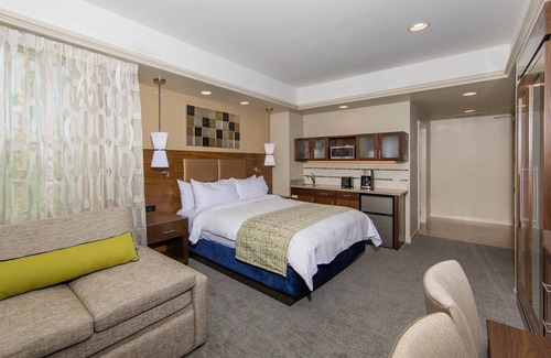 Palm Desert Resort | Coachella Festival - Marriott's Desert Springs Villas - Sleeps 4!