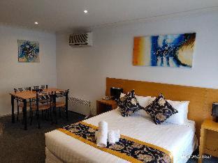 Cowes Hotel | Coachman Motel and Holiday Units
