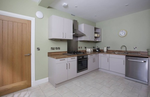 Crieff Cottage | Coachmans Cottage - a cosy 2 bed cottage - sleeps 4