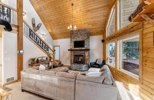 Snoqualmie Pass House | Coal Creek Cabin