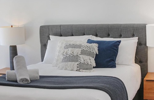 Merimbula Apartment | Coast 21 - 3 bedroom pool side apartment