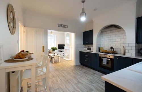Whitby House | Coastal 3-Bed Retreat in the Heart of Whitby