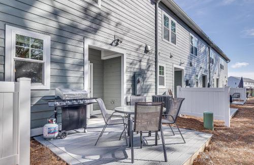 Morehead City House | Coastal Beaufort Abode - Pool Access, Near Beaches