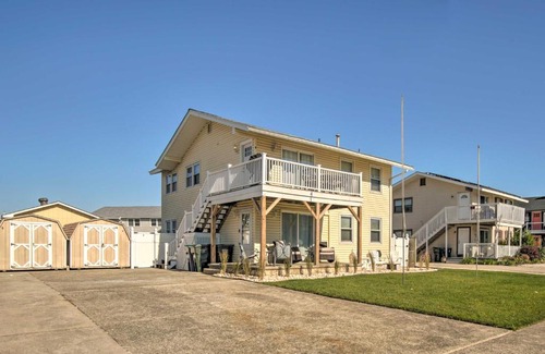 Southend Apartment | Coastal Brigantine Retreat - Walk to Beach!