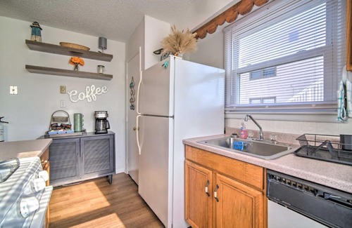 Southend Apartment | Coastal Brigantine Retreat - Walk to Beach!