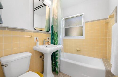 Lake Worth House | Coastal Cabana By Pmi