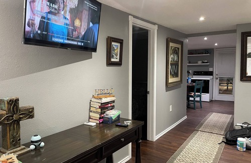 Aransas Pass House | Coastal Casita Mi Casa es Su Casa - Sleeps 4 comfortably up to 6.