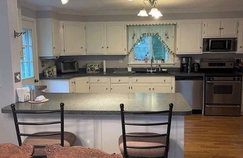 Lamoine House | Coastal Charm Cape- Close to Acadia!