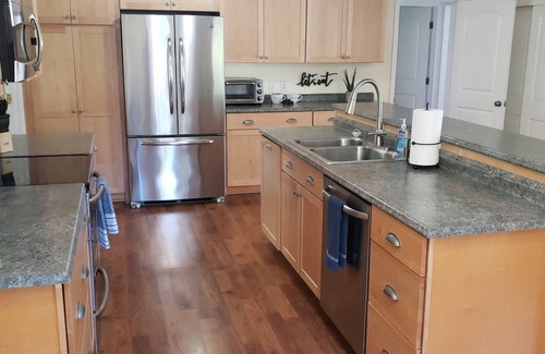 Gold Beach House | Coastal Charm: SW Oregon home on quiet 2+ acres, 5min. to the beach!