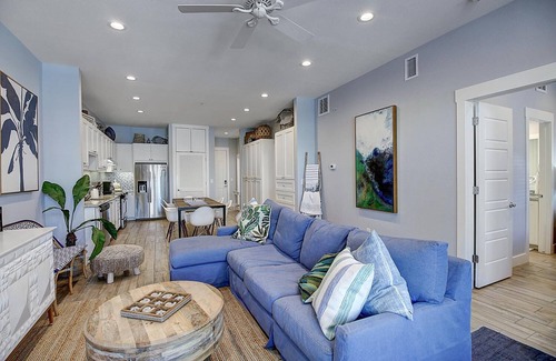Cinnamon Shore Condo | Coastal-Chic Condo w/Designer Details+All Amenities@Cinnamon Shore!