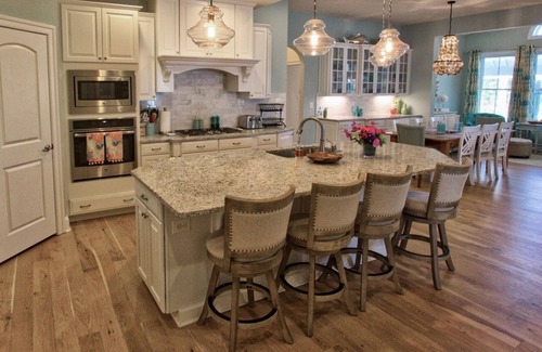 Lewes House | Coastal Club * 18240 * 6BR Luxury House w 4 Baths and 3 Suites - sleeps 14
