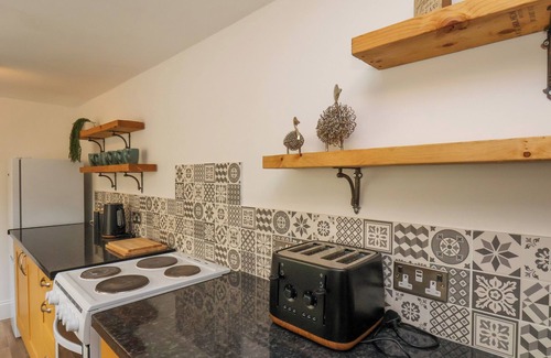 Loftus Cottage | COASTAL COTTAGE, pet friendly, with open fire in Saltburn-By-The-Sea