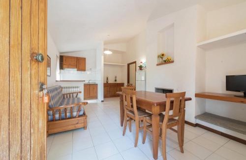Giannella Apartment | Coastal Comfort in Giannella