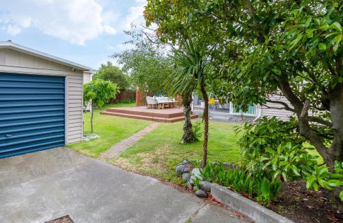 Redcliffs Apartment | Coastal Comfort Spacious 3BR Getaway in Redcliffs