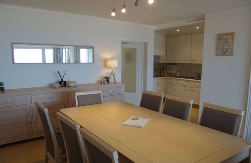 Nieuwpoort-Bad Apartment | Coastal Comfort with Views