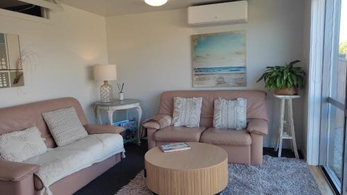 Waitarere Beach Apartment | Coastal Condo