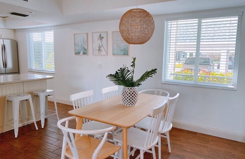 Fort Pierce Condo | Coastal Condo: Spacious 2/2 ground floor end unit with Beach & Golf Course