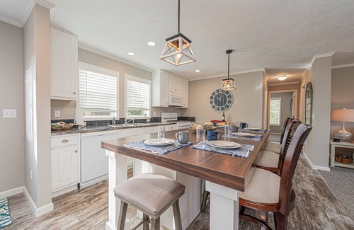 Milton House | Coastal Cottage 15 Minutes to Lewes Beach + Bike Trail Access.