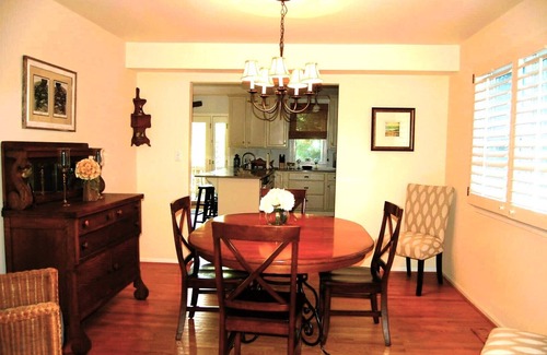 Arundel on the Bay House | Coastal Cottage - 3 BR -Retreat Near Annapolis | Bay Views | Beach Access