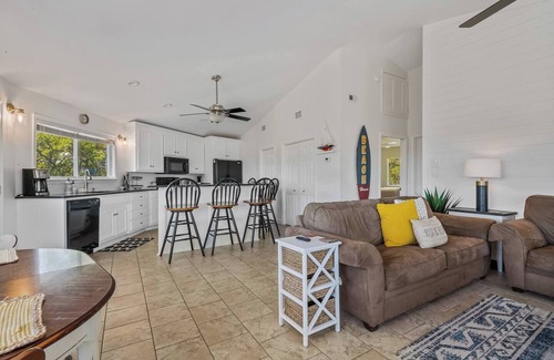Panacea House | Coastal Cottage- a nature lover's paradise!