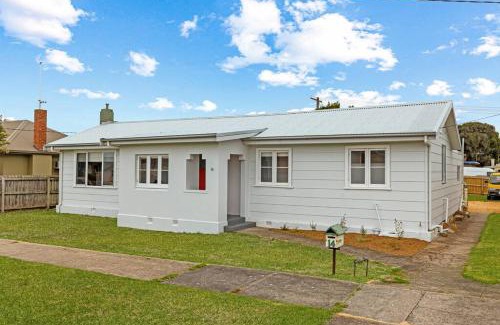 Warrnambool House | Coastal Cottage Warrnambool