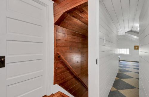 Galveston House | Coastal Craftsman- Walk to Beach & Pleasure Pier- As seen on 'Restoring Galveston'