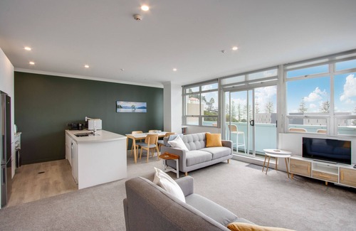 Bluff Hill House | Coastal Crib - Napier Holiday Apartment