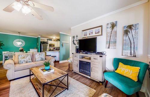 Port Aransas Condo | Coastal dune front condo with balcony, AC, pool, hot tub, & beach boardwalk