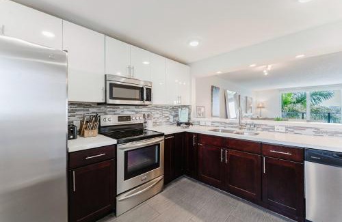 Boca Raton Apartment | Coastal Escape - Pool - Beach