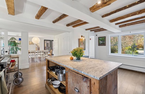 Kennebunk House | Coastal Farmhouse Near Dock Square!