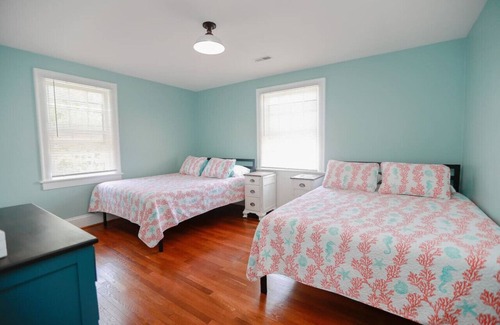 Cottage Line Cottage | Coastal Getaway At Ocean View Beach