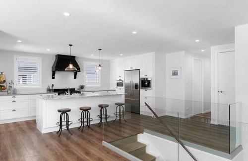 Mount Maunganui House | Coastal Getaway with Pool - Central Mount Maunganui, Spacious 5 Bedroom Home