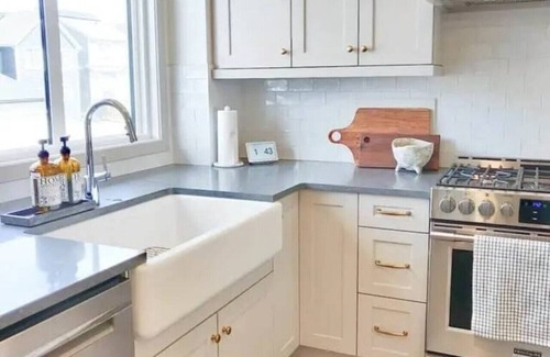 Marina del Rey Apartment | Coastal Getaway Near Venice, FREE Parking