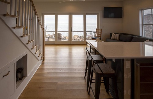 Madison House | Coastal getaway with water views in every room