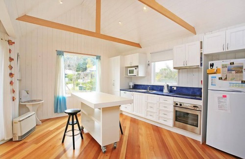 Aireys Inlet House | Coastal Hideaway I Pet Friendly I Walk to Shops