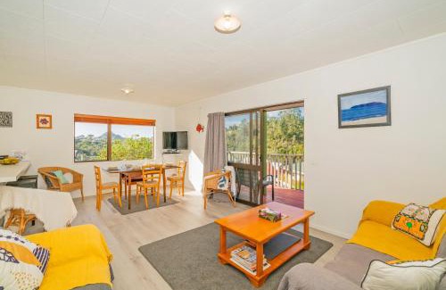 Tairua House | Coastal Hill Retreat - Tairua Holiday Home