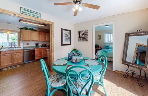Florence House | Coastal house with decks, grill, firepit, & modern kitchen - 1/2 mile to beach