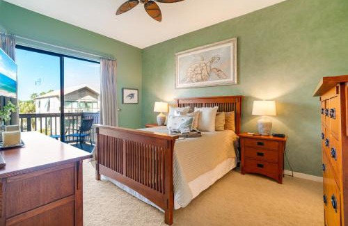 Siesta Key House | Coastal Lakehouse Condo on Siesta Key Public Beach