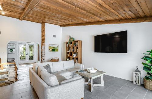 Fort Myers House | Coastal Livin'