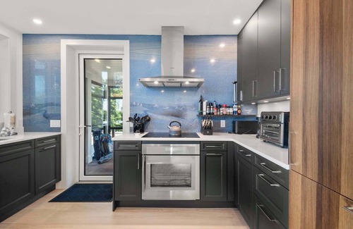 Wellfleet House | Coastal Luxury Near Wellfleet's Best Beaches