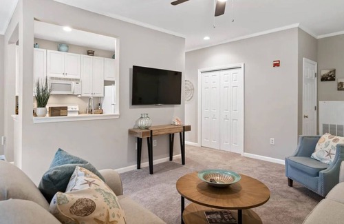 Rehoboth Beach Apartment | Coastal Modern Condo - Central Location!